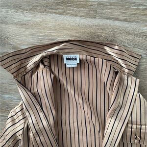 Leslie Fay Beige and Black Striped Shirt